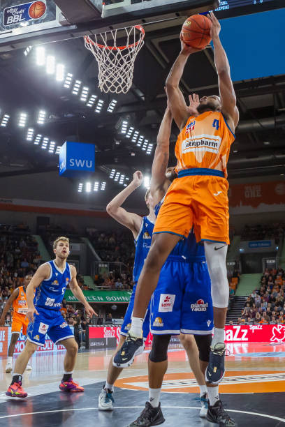 反击一条龙 反击一条龙