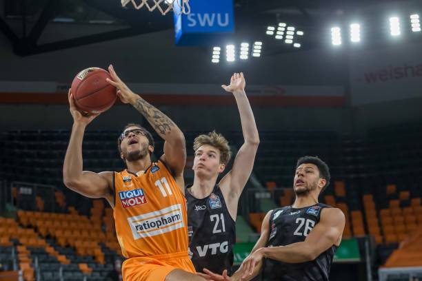 度的对抗 度的对抗